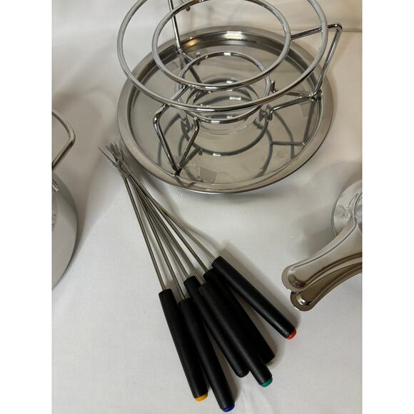 Fondue Pot with 6 forks, new - Picture 3 of 9
